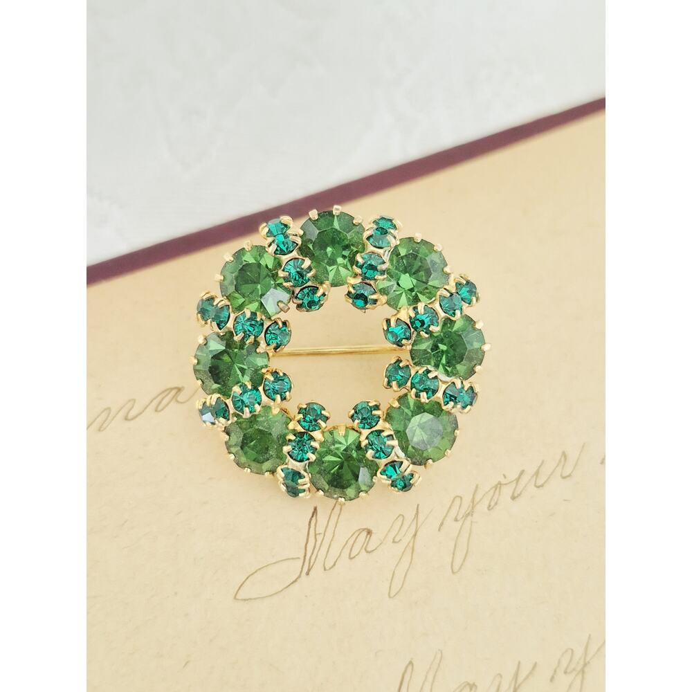 Vintage MCM Mini-Green Rhinestone Wreath Brooch